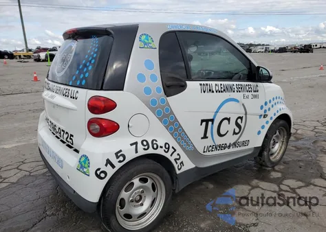 2011 Smart Fortwo Pure z USA, uszkodzony, nr VIN WMEEJ3BA0BK423700